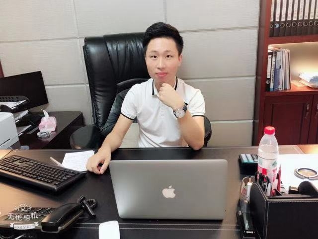 追梦的第一张照片--长汀婚介网