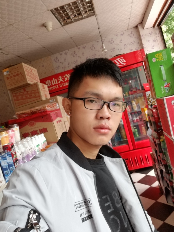柒年的第一张照片--长汀婚介网