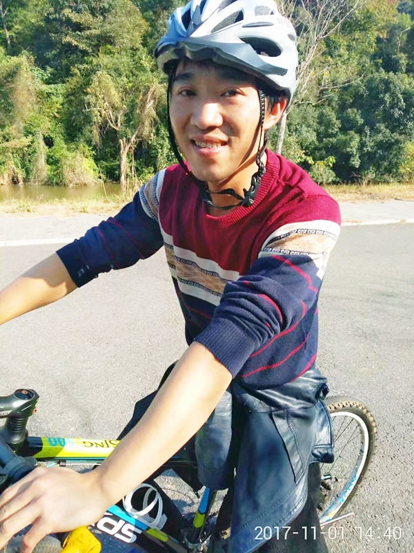 丹叶的第一张照片--长汀婚介网