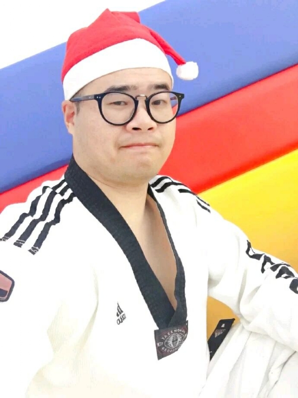 何当重相见的第一张照片--长汀婚介网