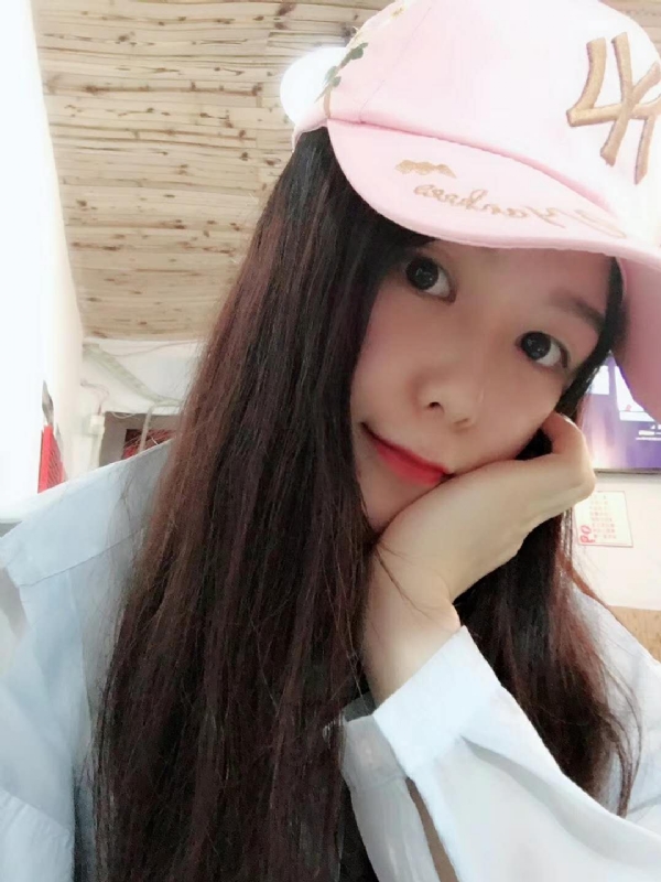 丹丹的第一张照片--长汀婚介网