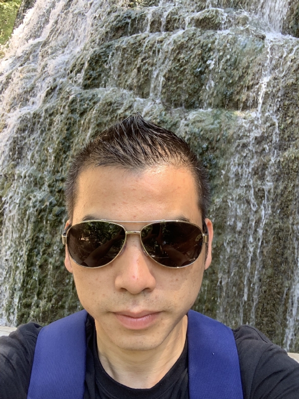 高兴的第二张照片--长汀婚介网