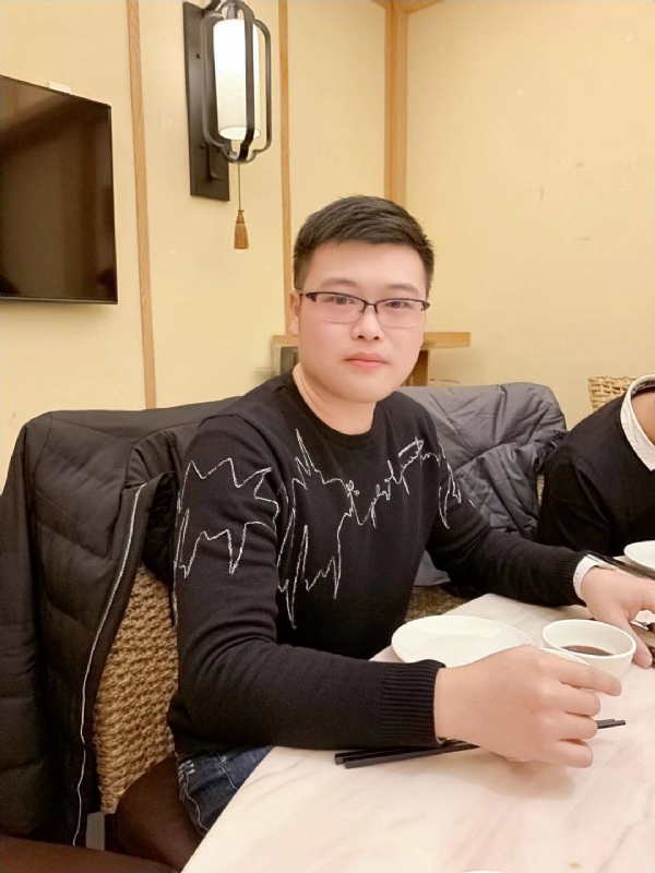 YIDA的第一张照片--长汀婚介网
