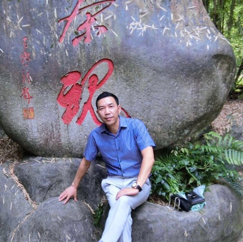老·黄的第一张照片--长汀婚介网