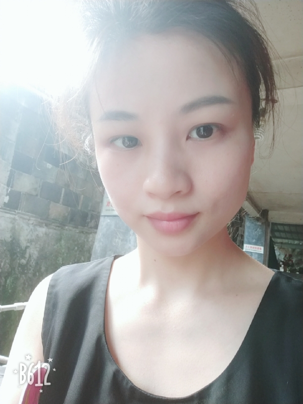 慢慢的第三张照片--长汀婚介网