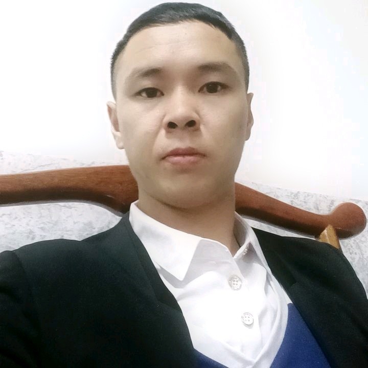 冷漠的第一张照片--长汀婚介网