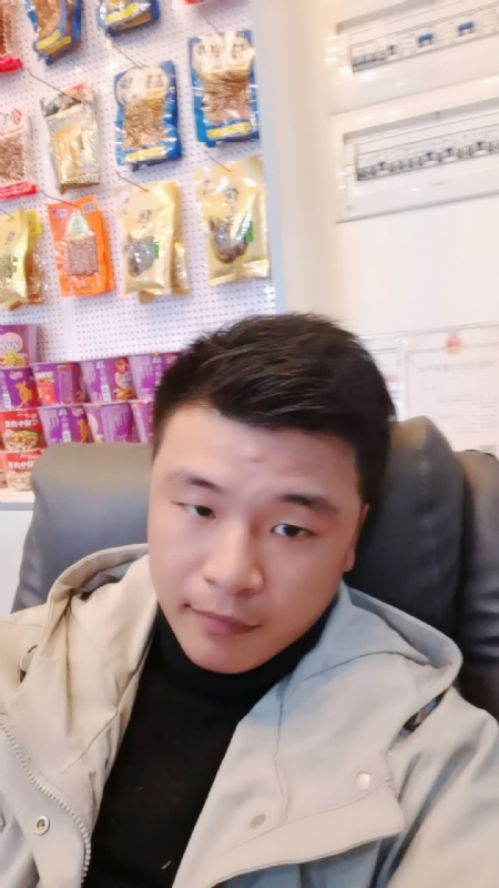 小宇的第一张照片--长汀婚介网