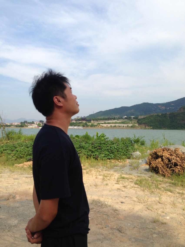 雾里看花的第一张照片--长汀婚介网