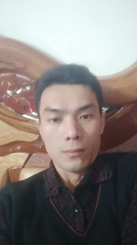 错把真心喂了狗的第四张照片--长汀婚介网