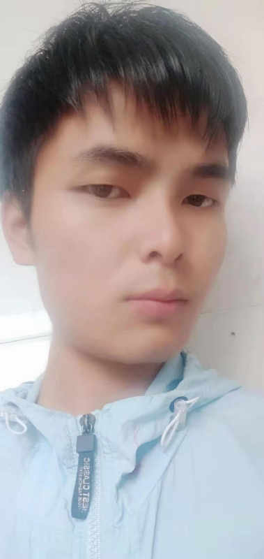 安静的男生的第一张照片--长汀婚介网