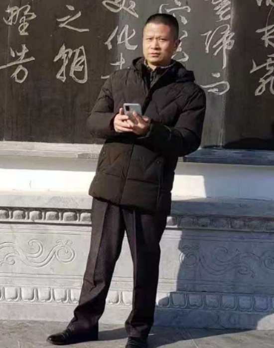 无云的第二张照片--长汀婚介网
