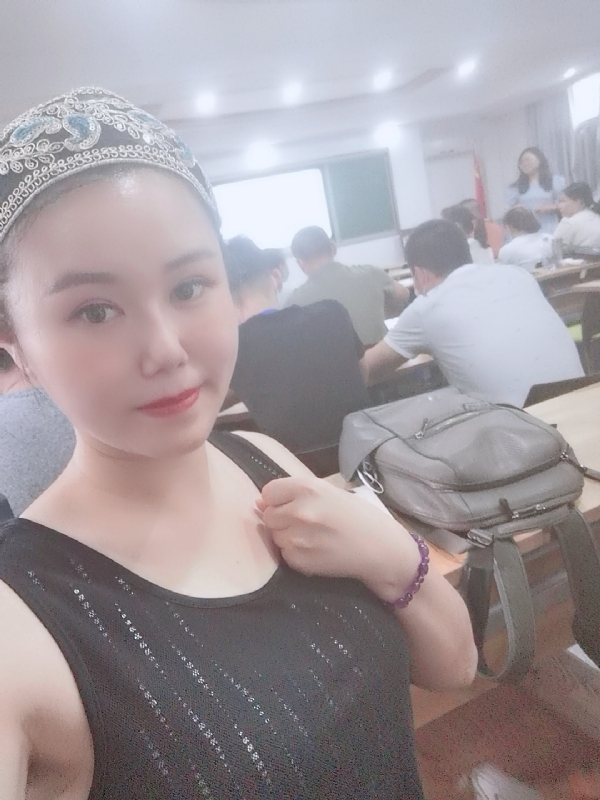 冰欣的第一张照片--长汀婚介网