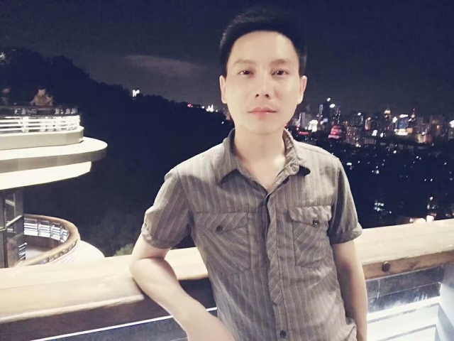 幕秋的第二张照片--长汀婚介网