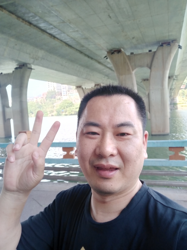 上人的第一张照片--长汀婚介网