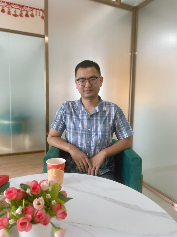 微尘的第二张照片--长汀婚介网