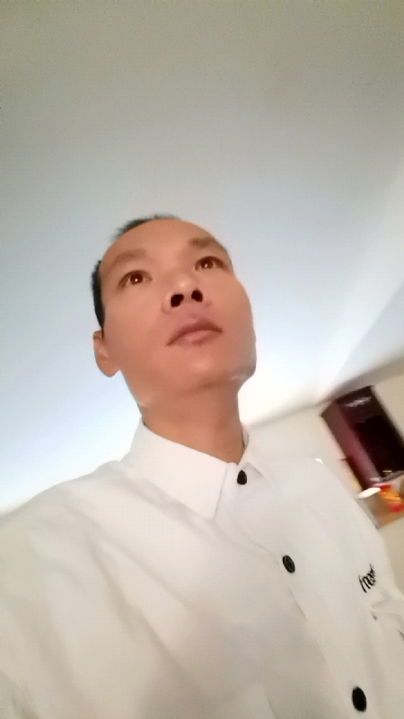 只影向谁去的第五张照片--长汀婚介网