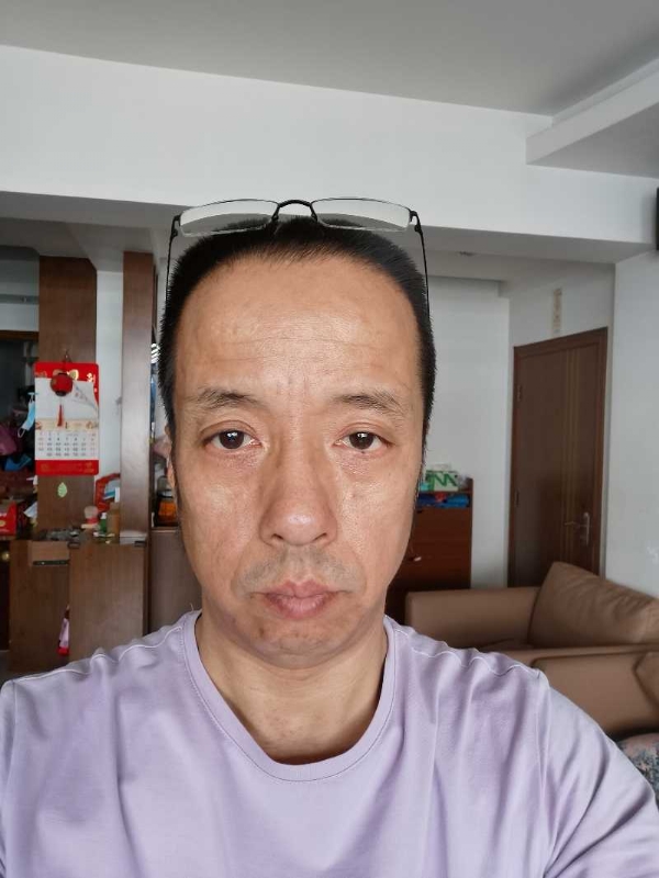 萨博的第一张照片--长汀婚介网