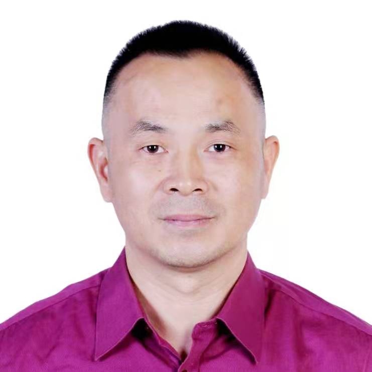 鹏晖的第三张照片--长汀婚介网