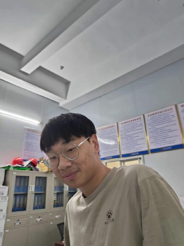 牛子弟的第一张照片--长汀婚介网