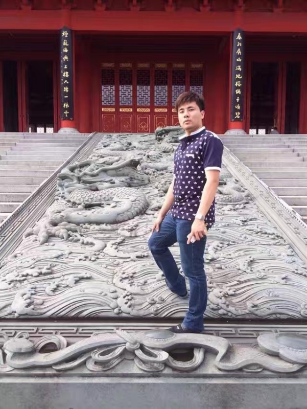 御龙氏的第一张照片--长汀婚介网