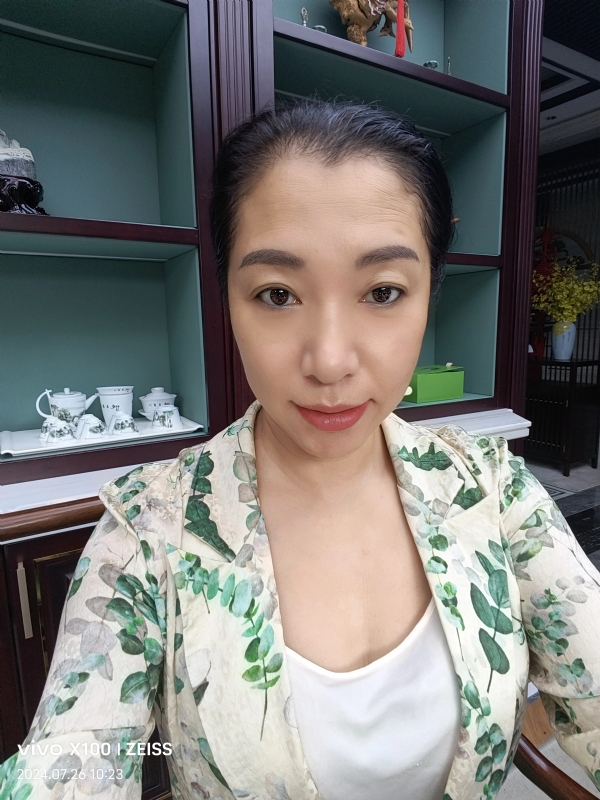 仝馨的第三张照片--长汀婚介网