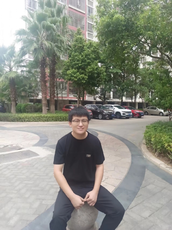 等闲的第三张照片--长汀婚介网