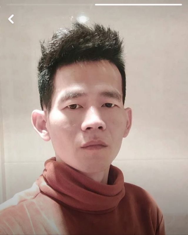白了少年头的第一张照片--长汀婚介网