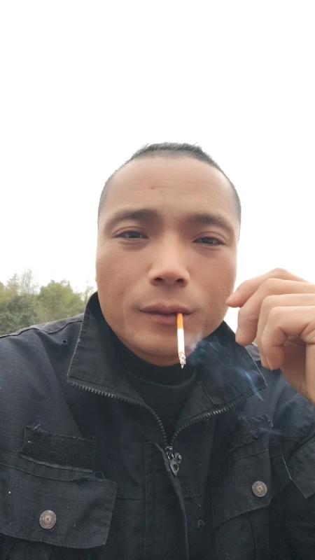 伯爵的第一张照片--长汀婚介网