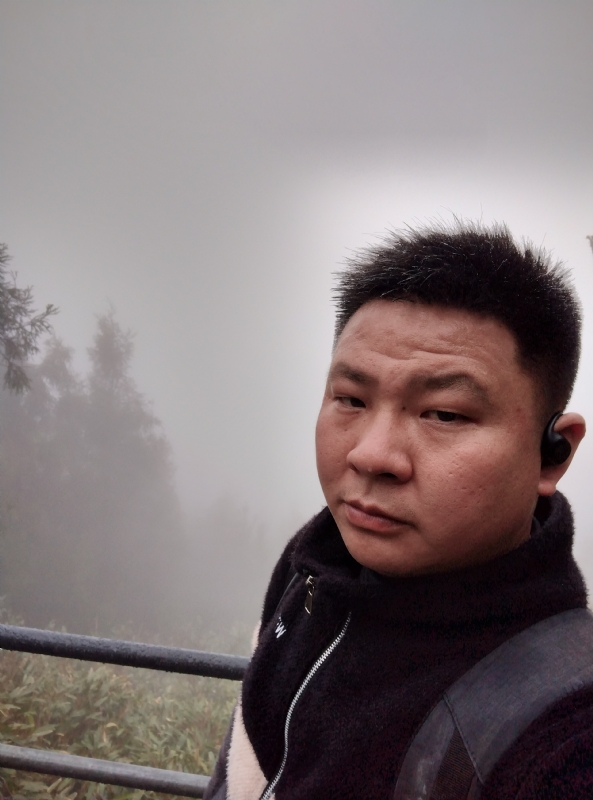 何何何的第一张照片--长汀婚介网