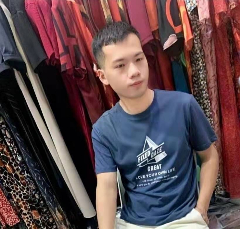 萃臻的第一张照片--长汀婚介网