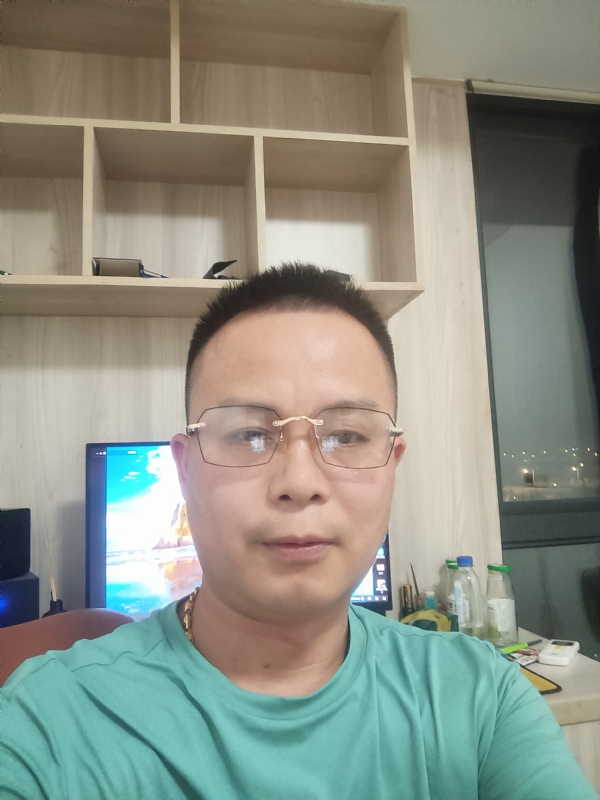 逍遥霸道的第一张照片--长汀婚介网