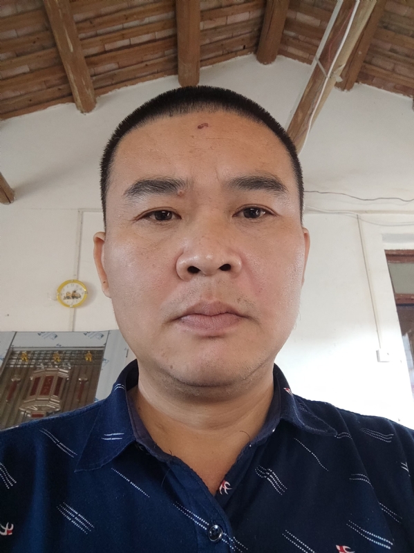 破碎的第一张照片--长汀婚介网
