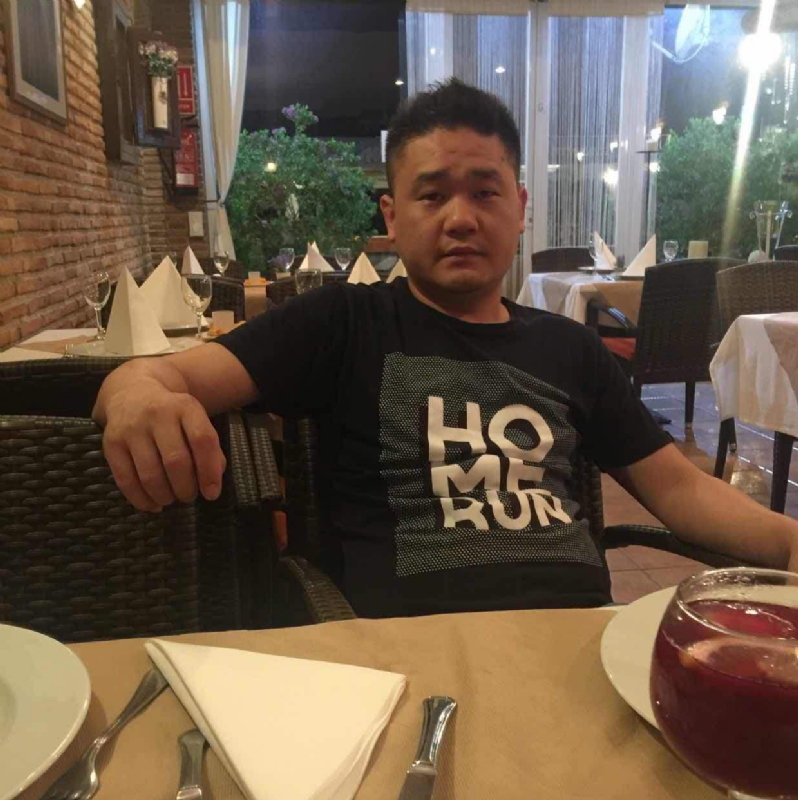 海外游子的第三张照片--长汀婚介网
