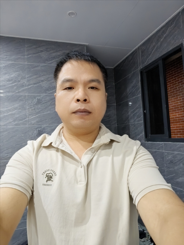 刘两水的第一张照片--长汀婚介网